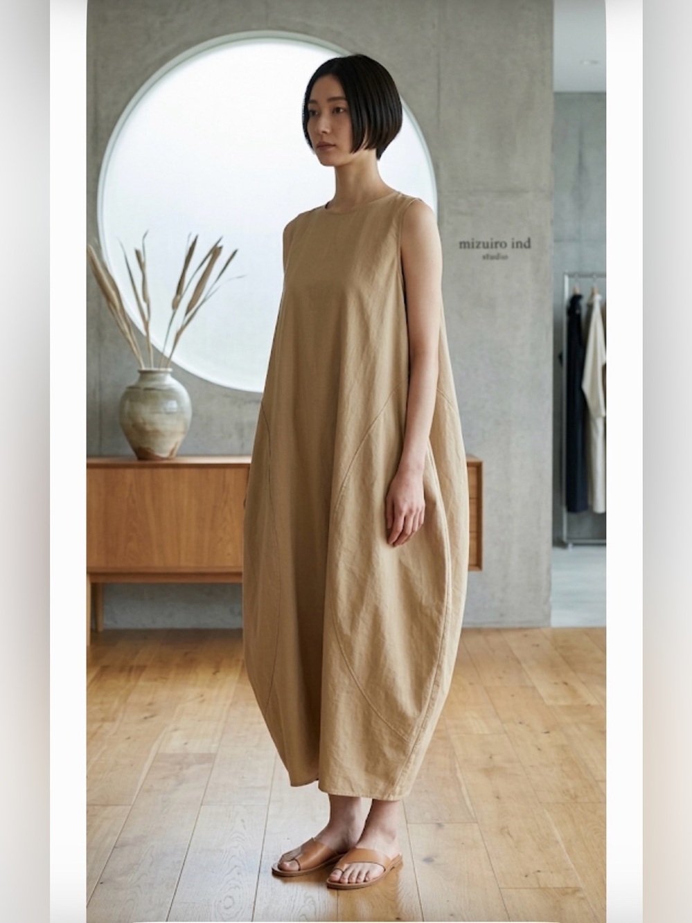 Mizuiro Ind Sleeveless Cocoon Balloon Dress Neutral Tan Beige Shift